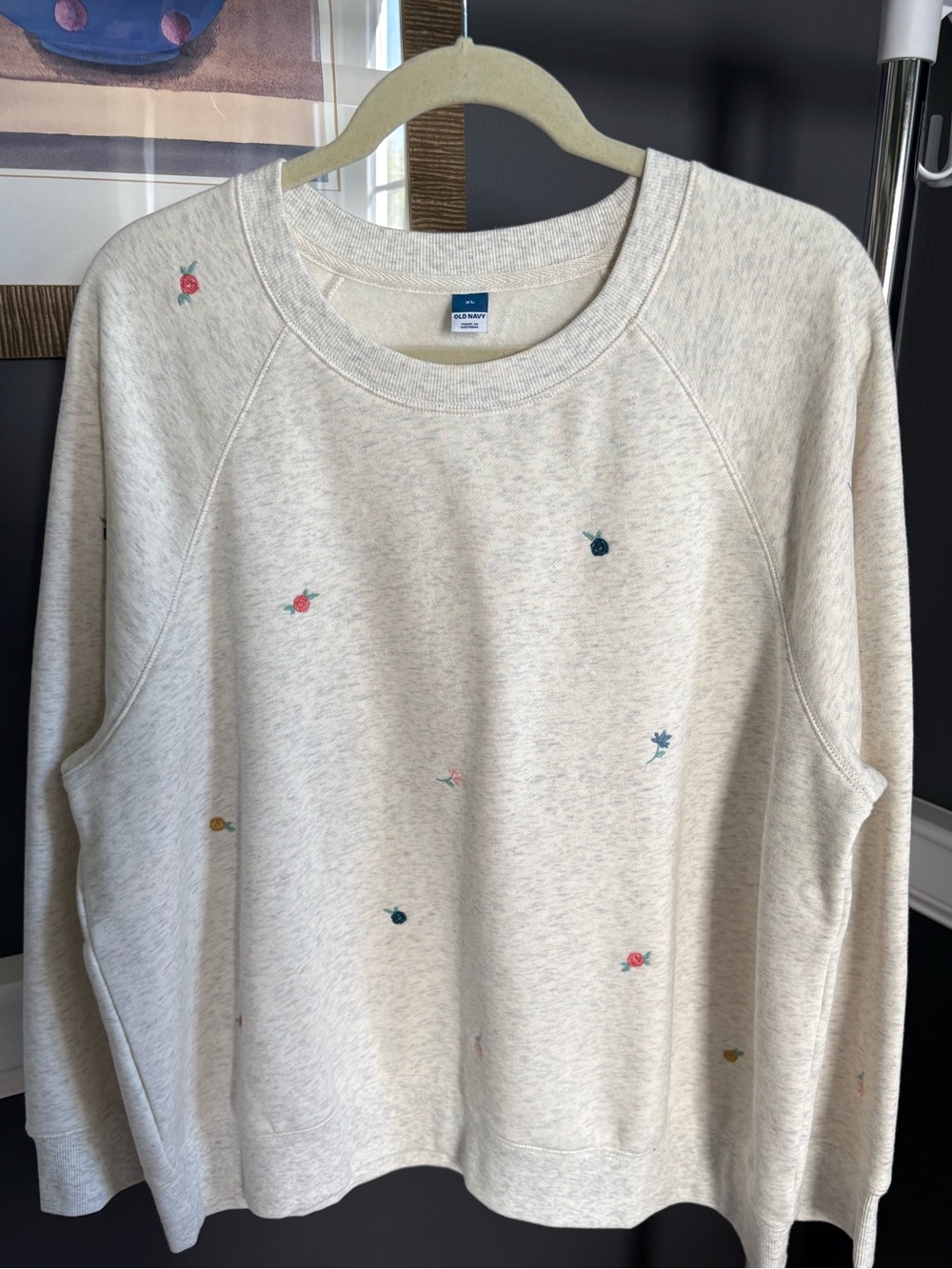 Old Navy Embroidered Floral Sweatshirt XL